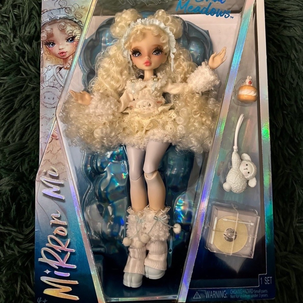 Mirror Mi Shai Meadows Fashion Doll